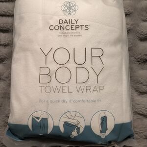 Daily Concepts Your Body White Towel Wrap